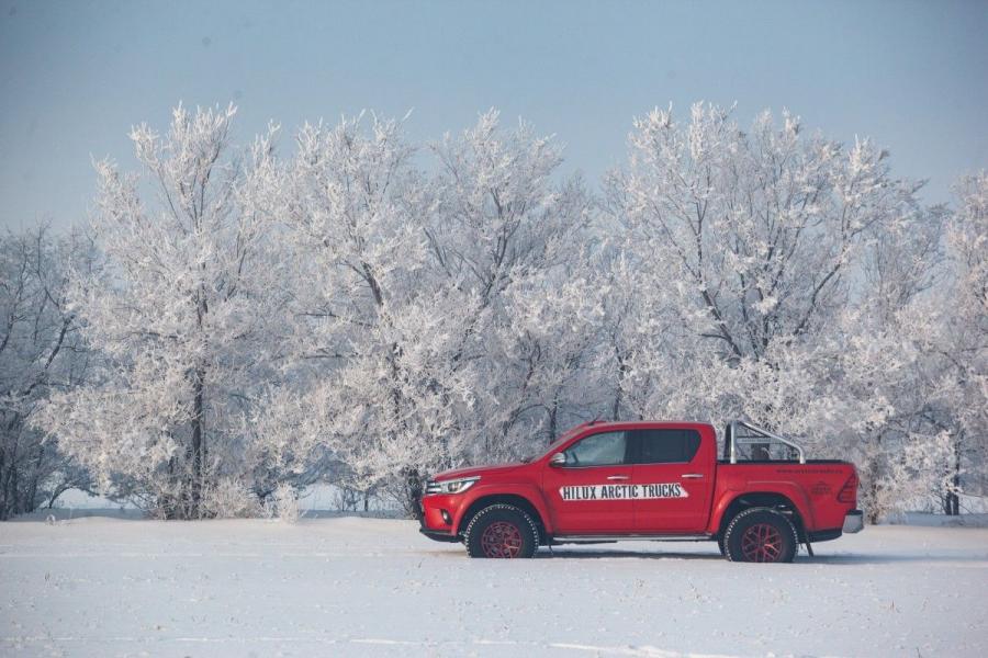  Toyota Hilux NG AT35 by Arctic Trucks 2016 года  (фото 6 из 12)